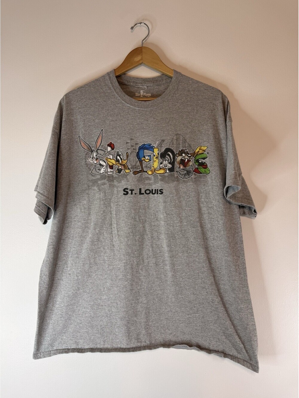 Looney Tunes Six Flags Mens T Shirt Size XXL